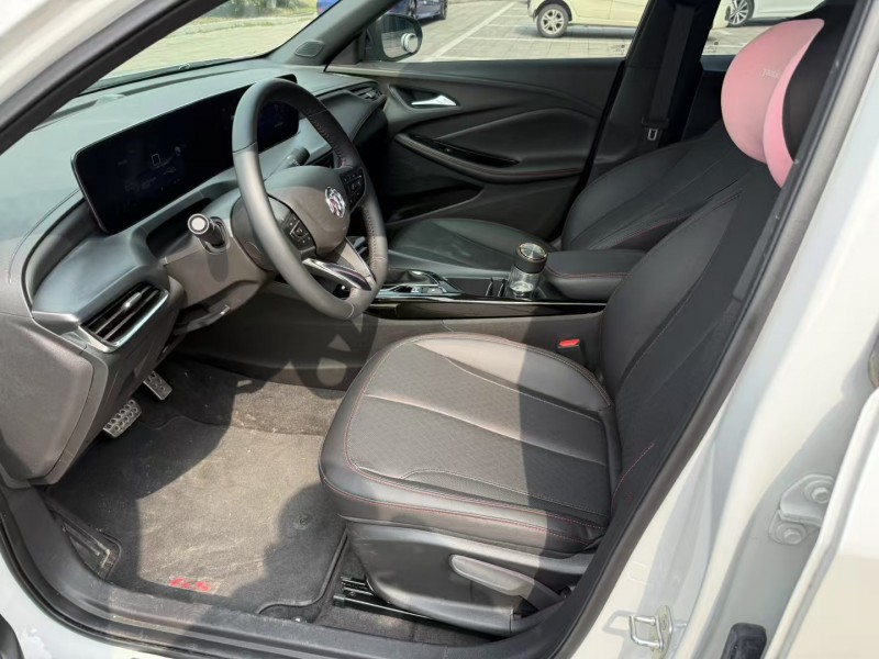 徐州25年别克威朗8