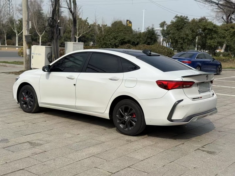 徐州25年别克威朗9