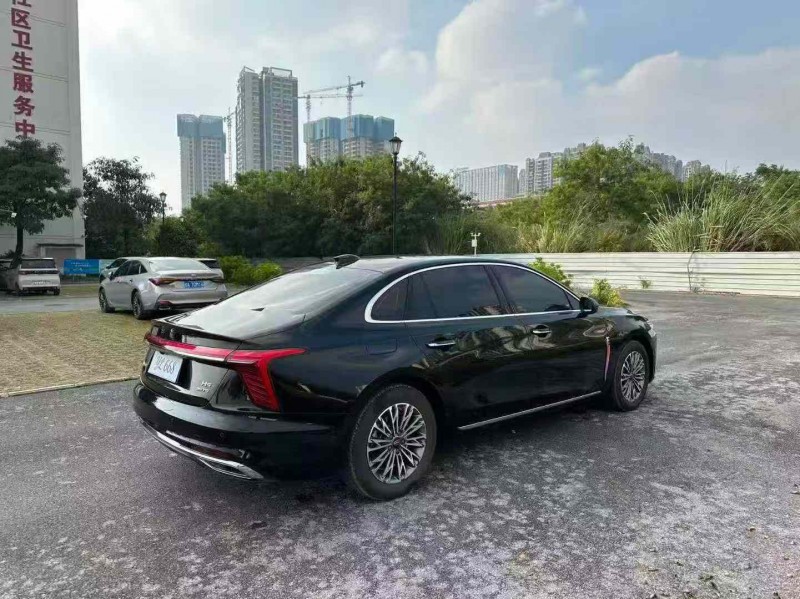 南寧24年紅旗H57