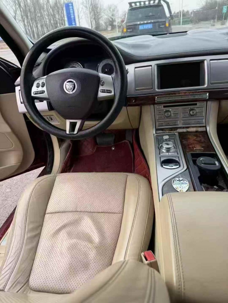 赤峰10年捷豹XF5