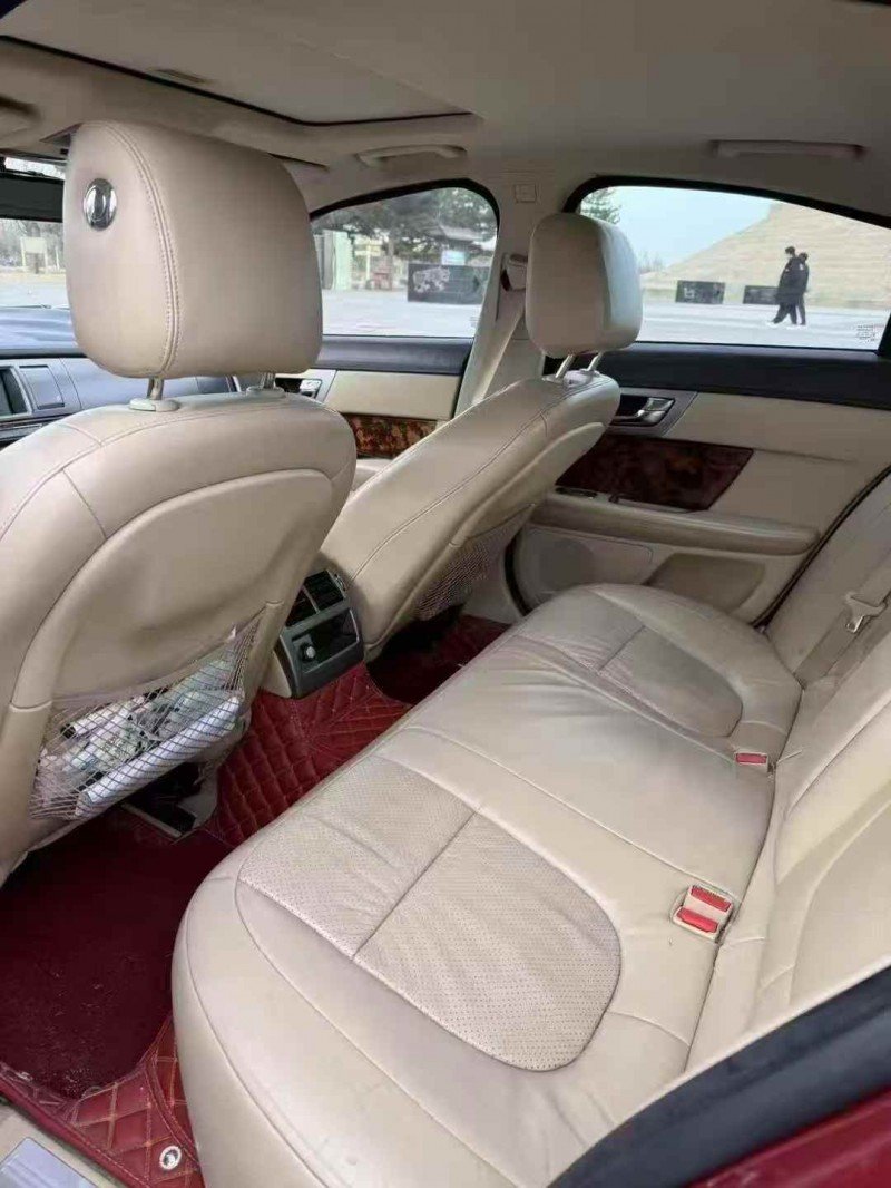 赤峰10年捷豹XF6