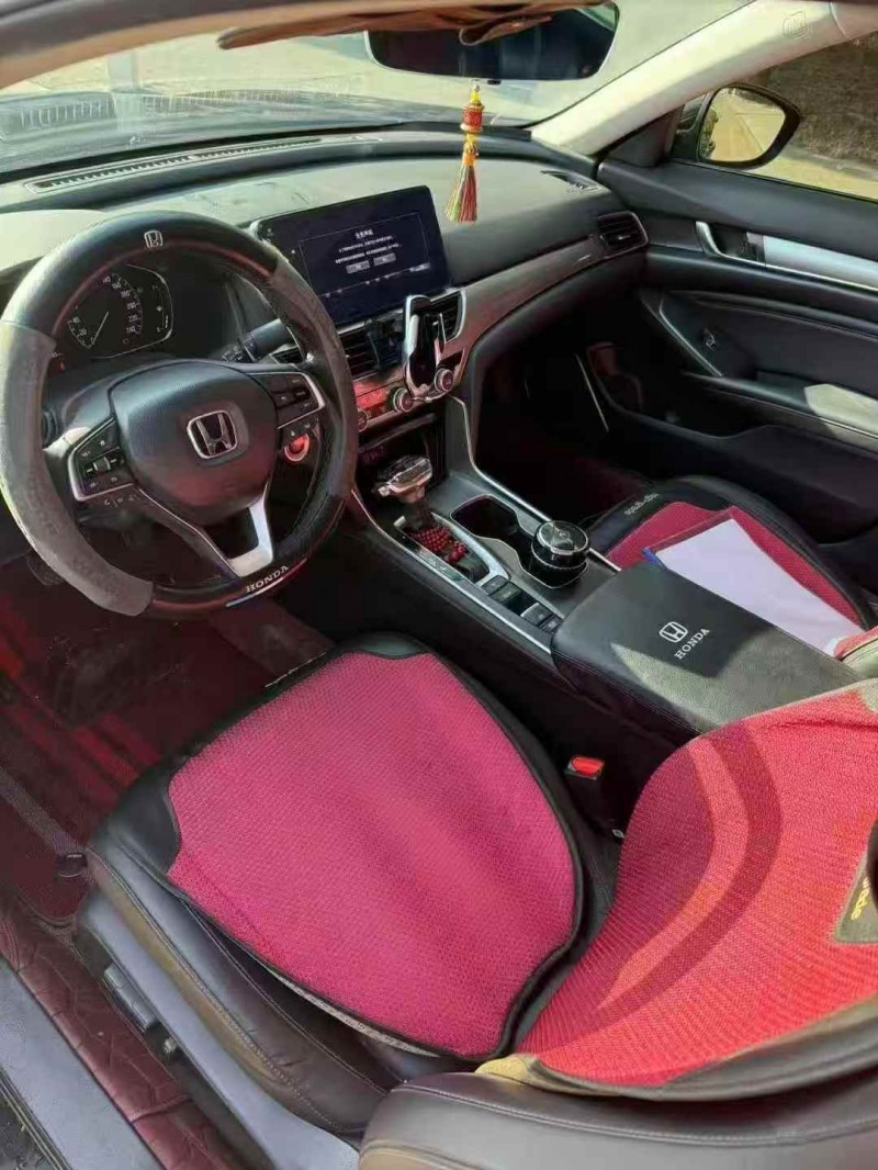 赤峰23年本田雅阁4