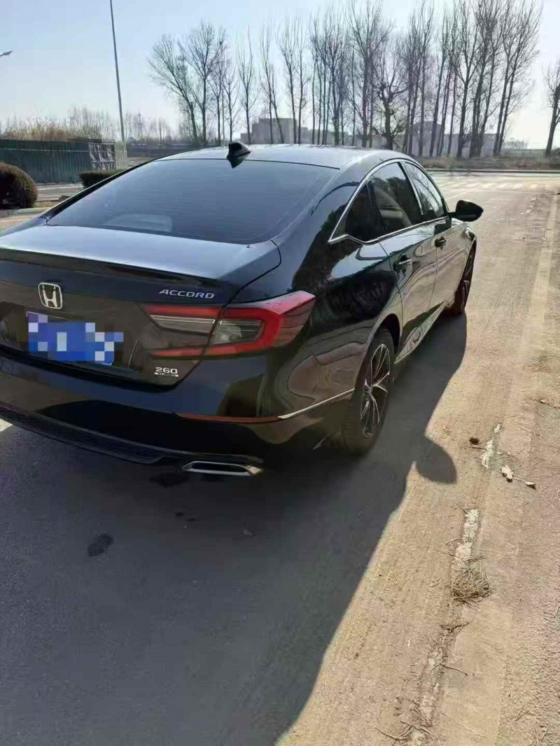 赤峰23年本田雅阁8