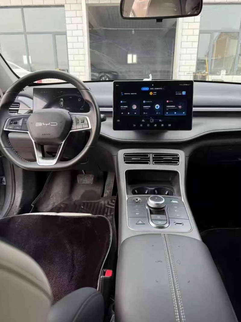 通辽25年比亚迪驱逐舰4