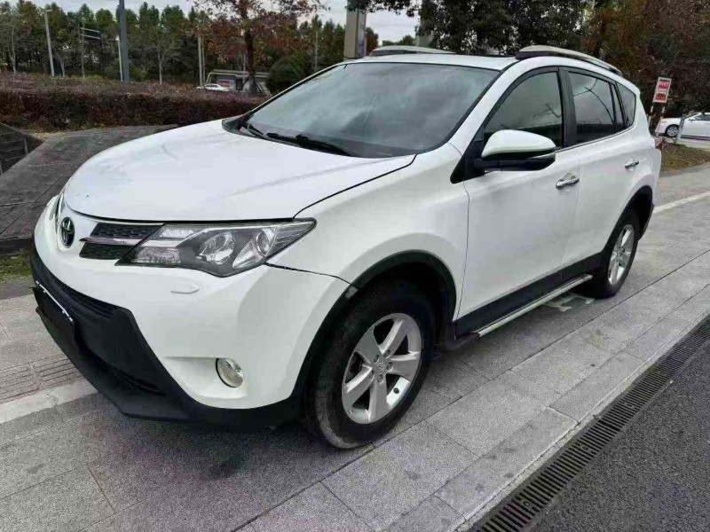 杭州14年丰田RAV43