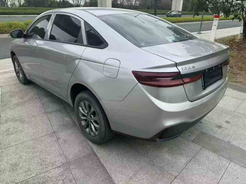 温州24年吉利几何7