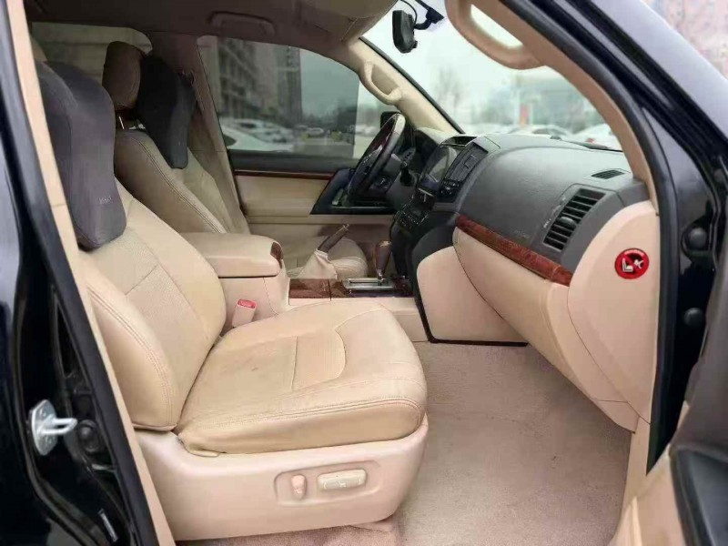 济宁15年丰田兰德酷路泽6