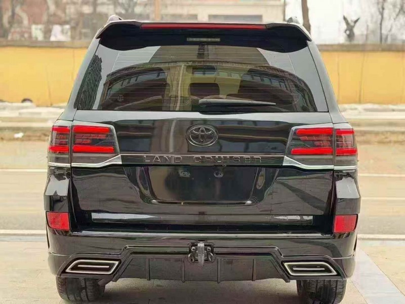 济宁15年丰田兰德酷路泽8