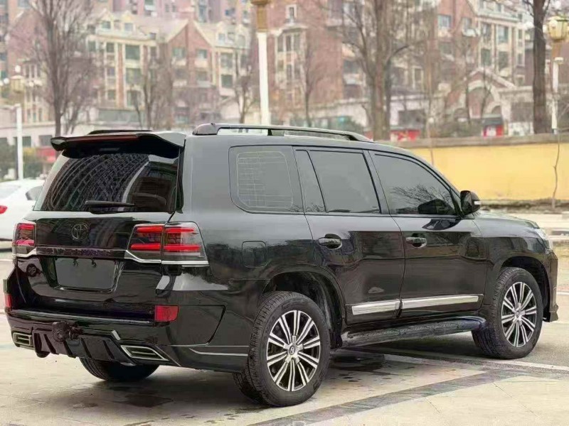 济宁15年丰田兰德酷路泽9