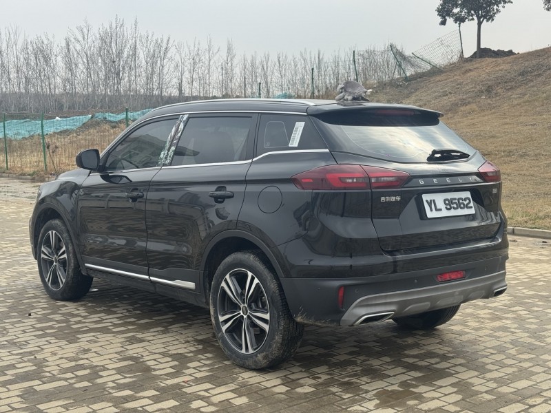 洛阳20年吉利博越9