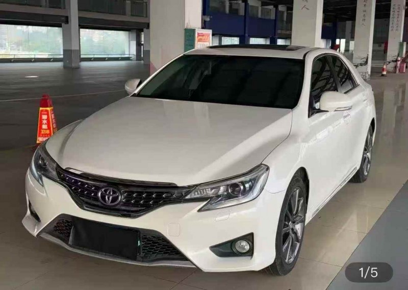 苏州20年丰田锐志2