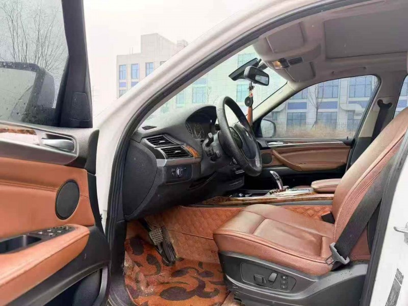 东营13年宝马X56