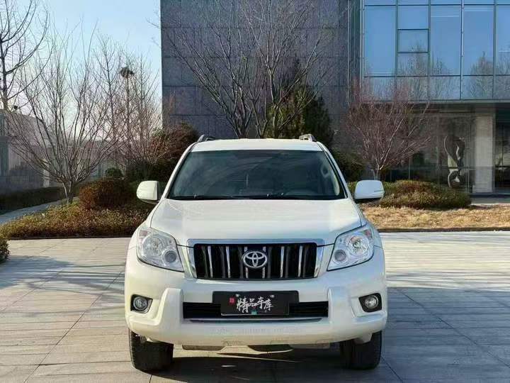 济南13年丰田普拉多1