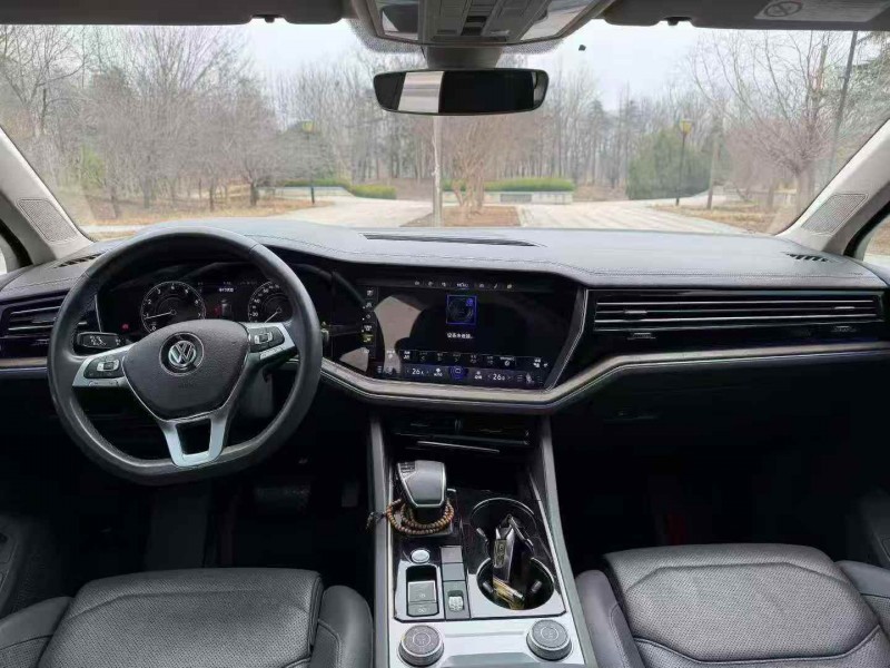 潍坊20年大众途锐5