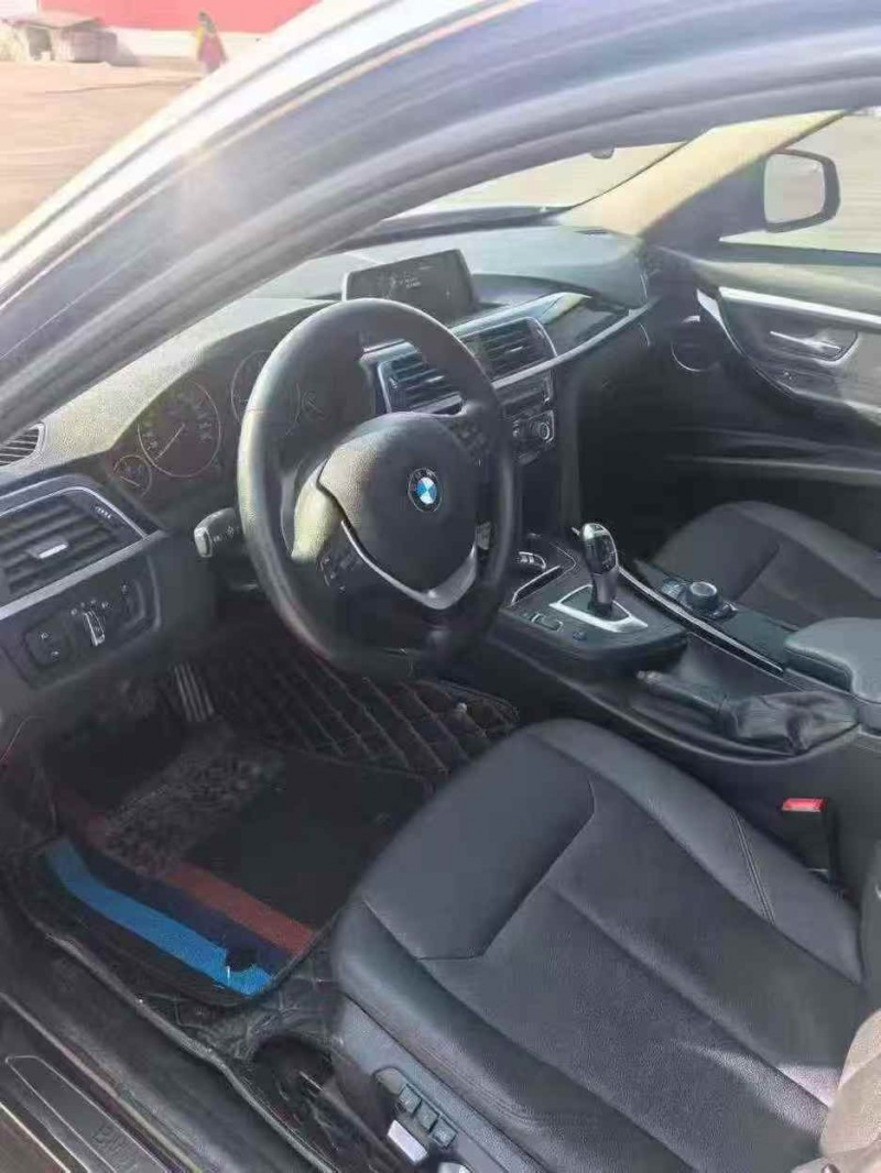 潍坊17年宝马3系6