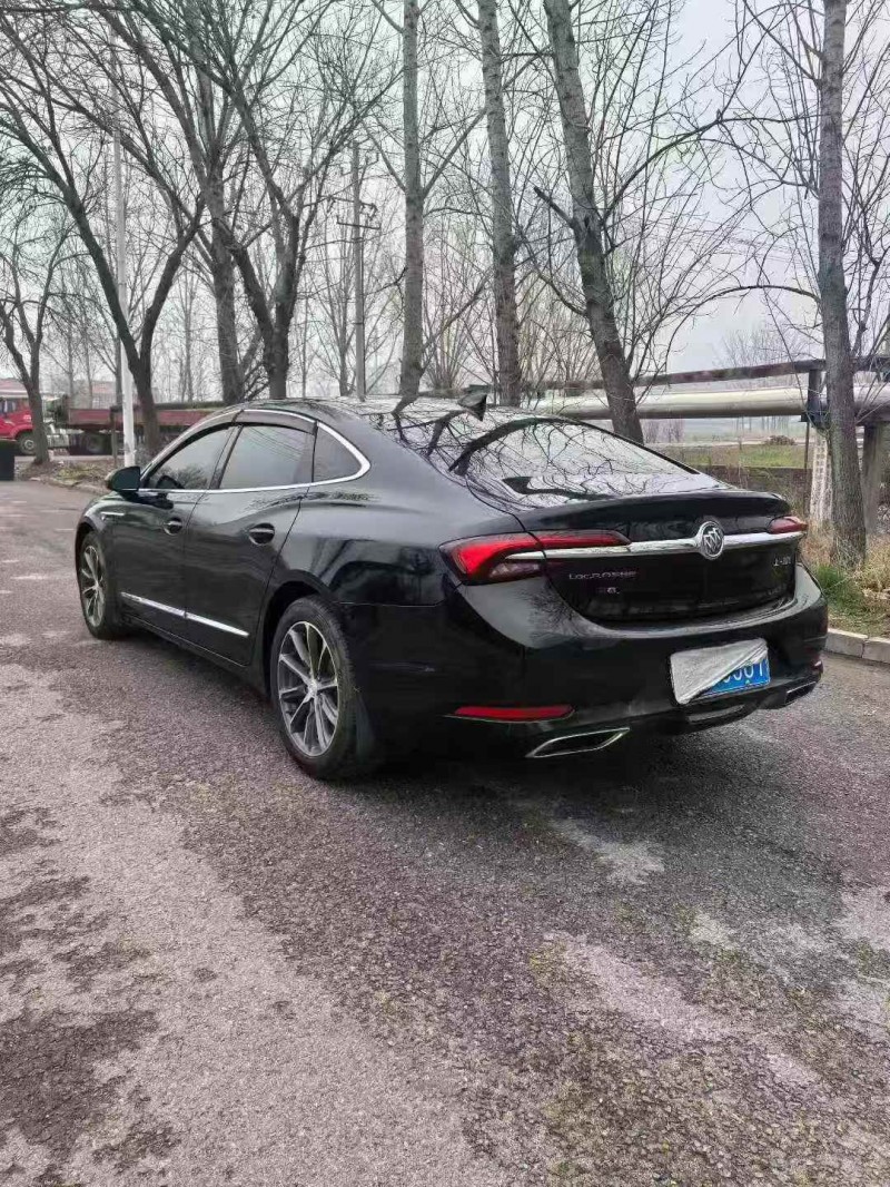 烟台20年别克君越7