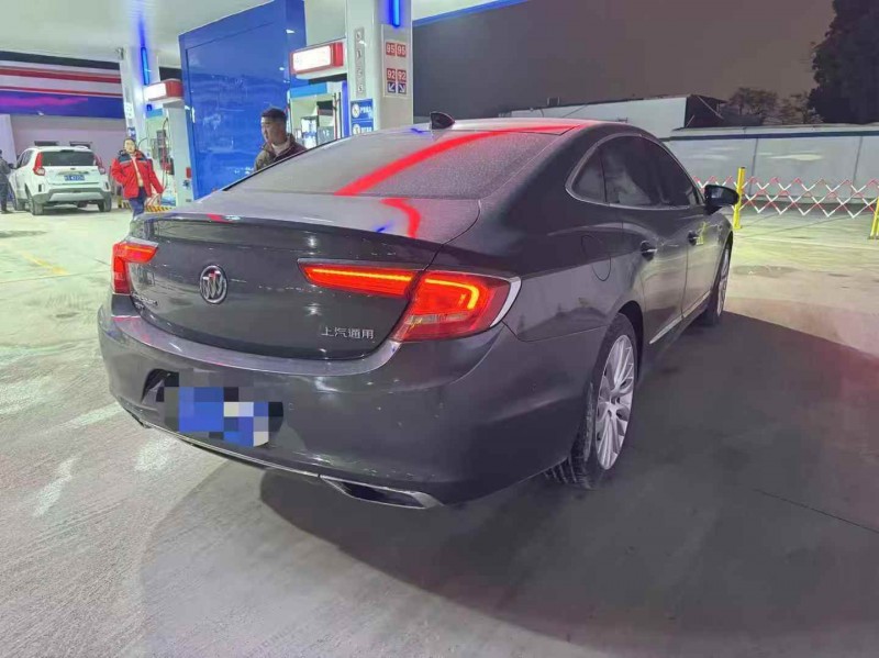 马鞍山16年别克君越8