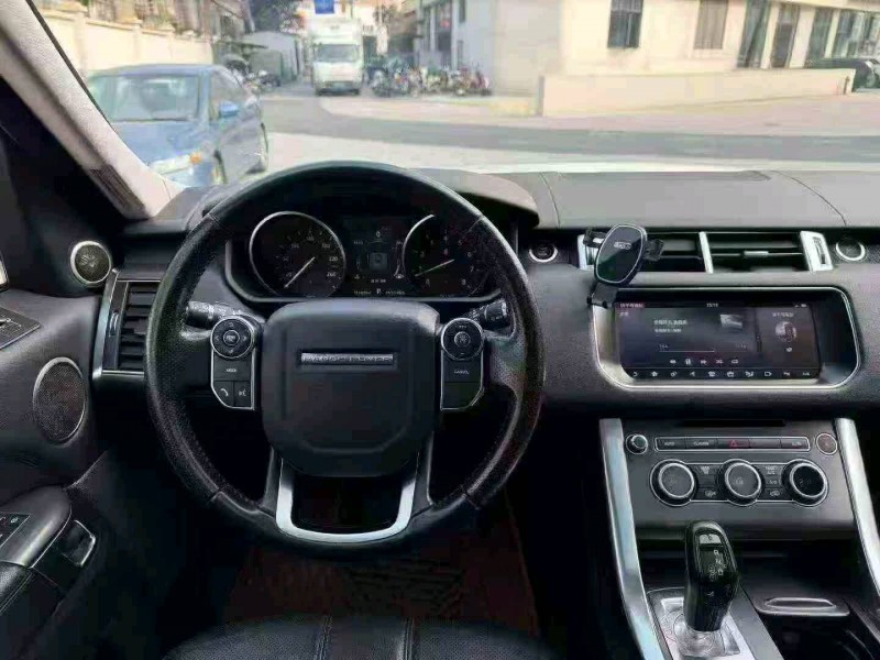 江门17年路虎揽胜运动6