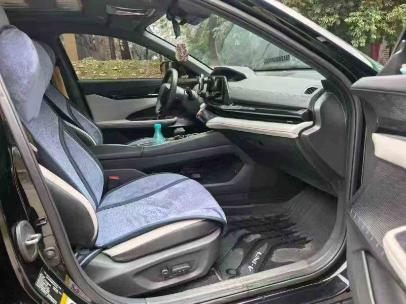 德阳24年长安汽车UNI7