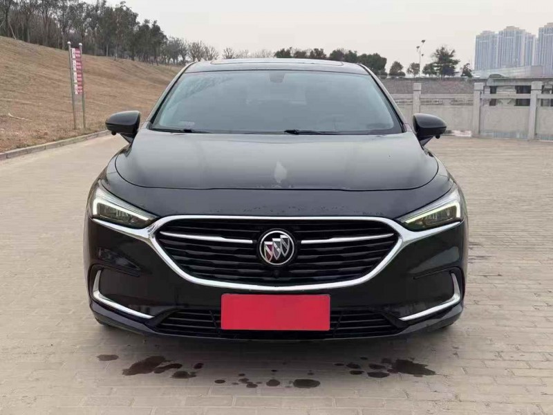 新乡20年别克君越1