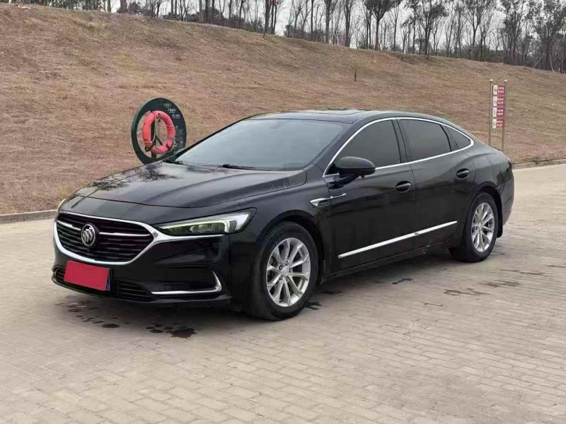 新乡20年别克君越2