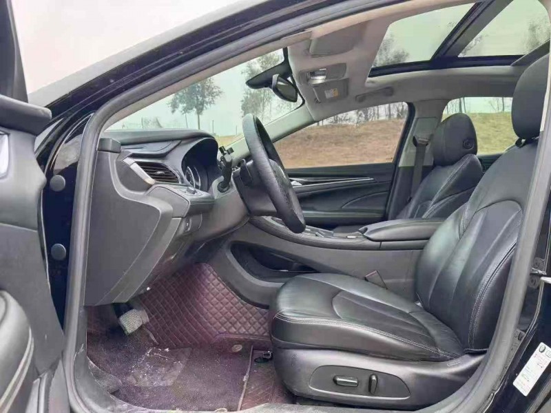 新乡20年别克君越4