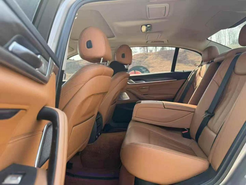 新乡18年宝马5系6