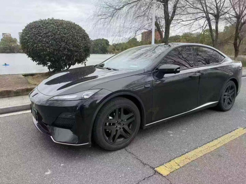 新余24年长安汽车深蓝3