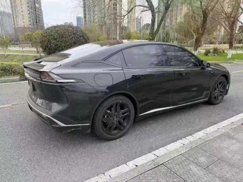 新余24年长安汽车深蓝8