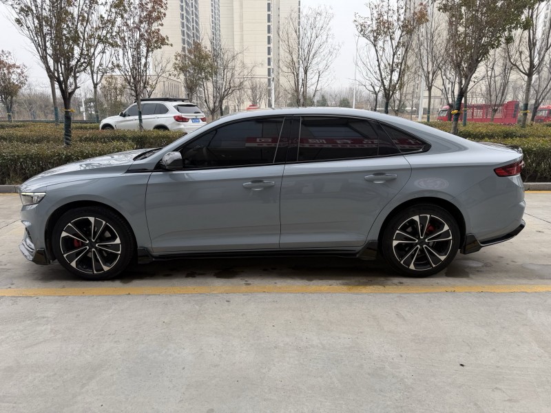 济宁23年吉利星瑞7