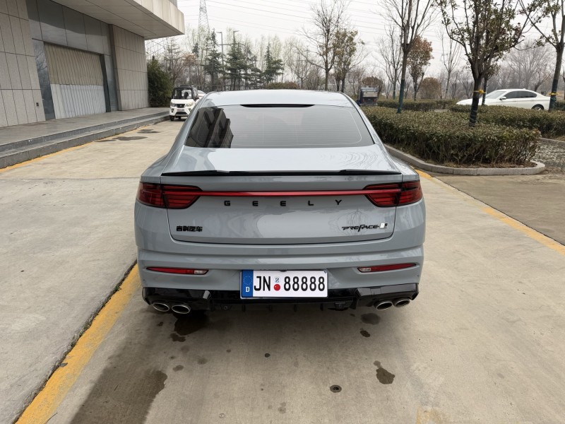 济宁23年吉利星瑞9