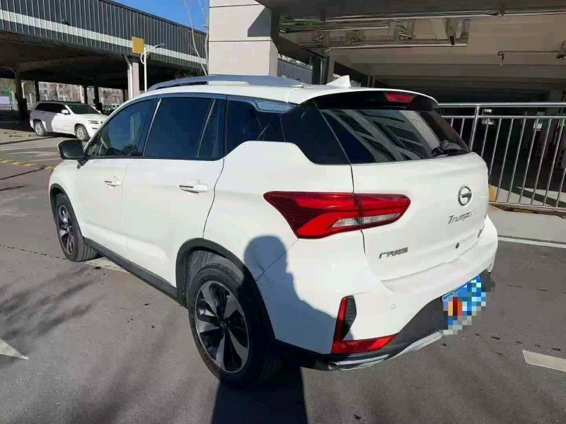 济宁19年传祺GS48