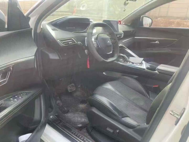 济宁21年东风标致6