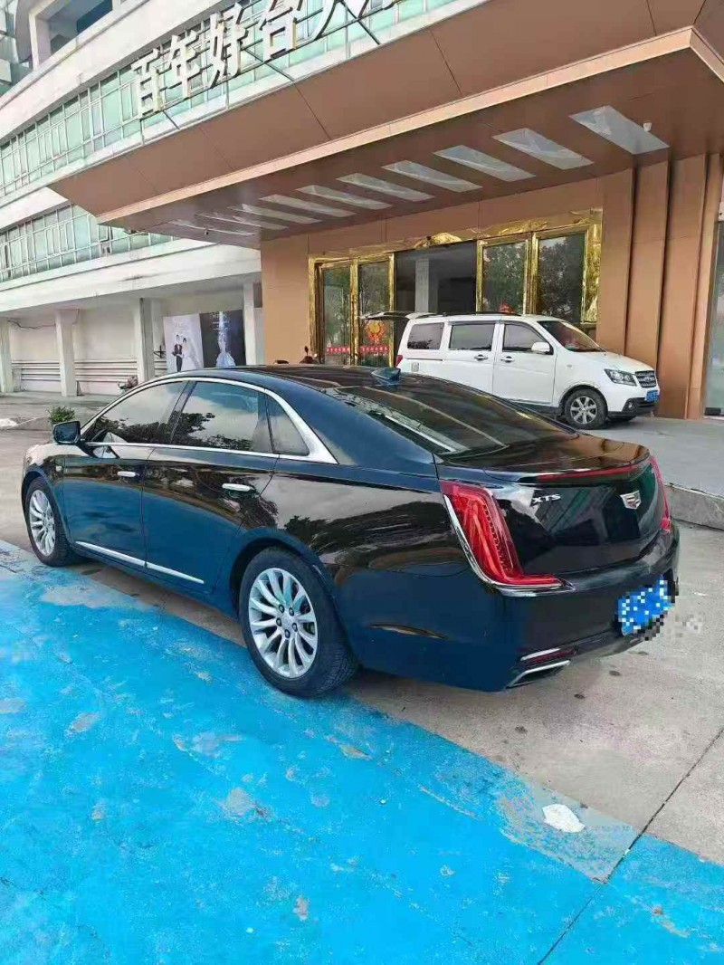 淮安19年凯迪拉克XTS6