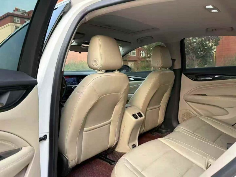 烟台22年别克君威7