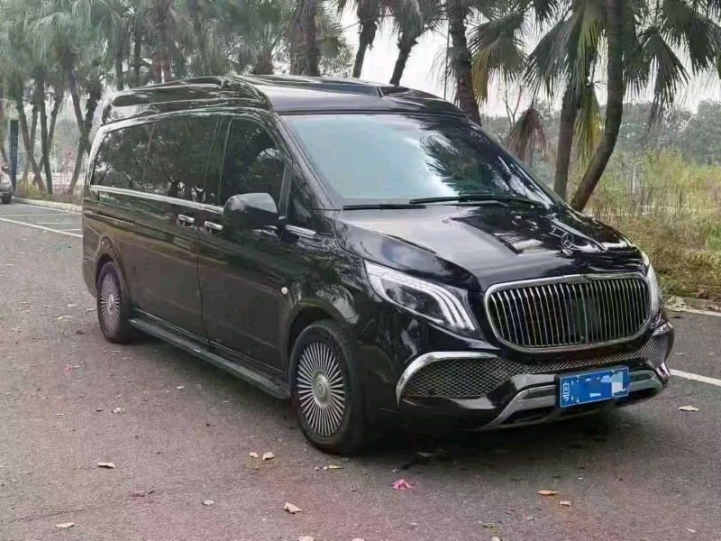 德州22年奔驰威霆3