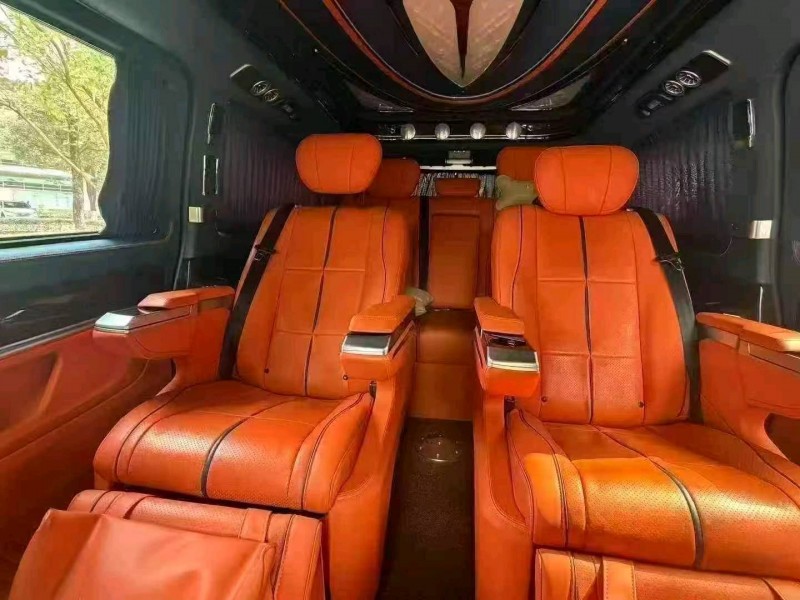 德州22年奔驰威霆4