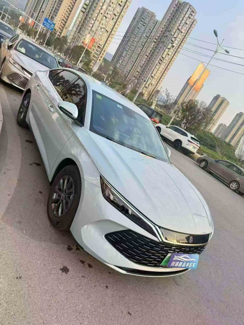 攀枝花25年比亚迪秦2