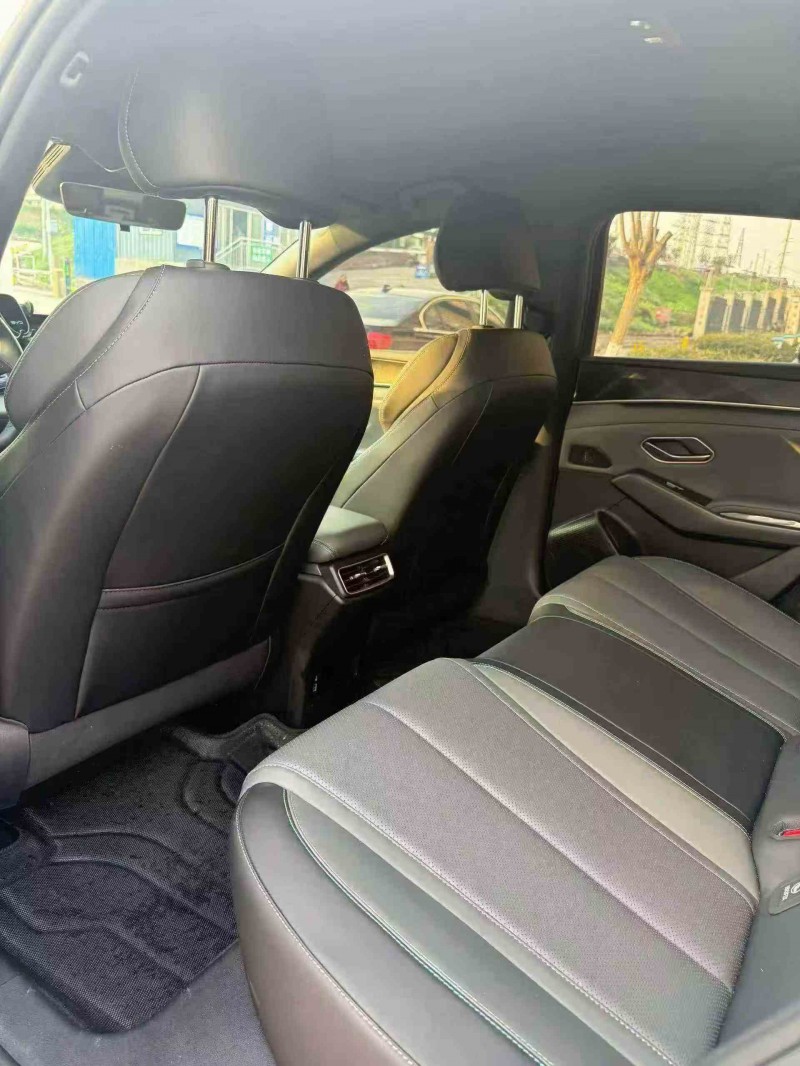 攀枝花25年比亚迪秦7