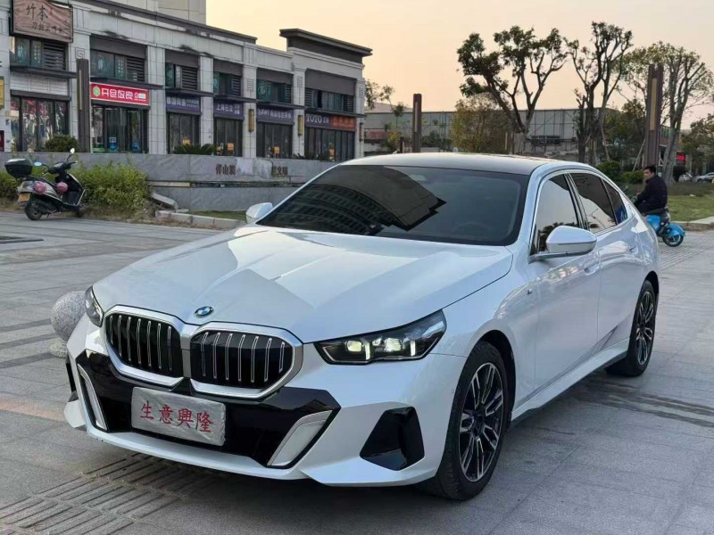 阳江24年宝马5系4