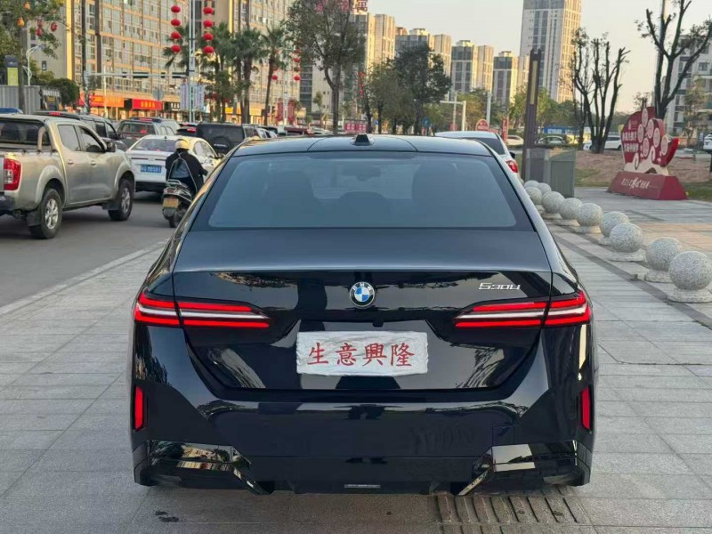 阳江25年宝马5系8