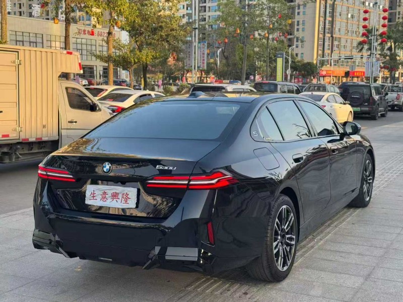 阳江25年宝马5系9