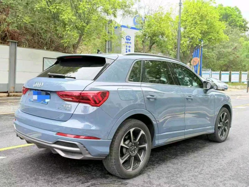 广州21年奥迪Q38