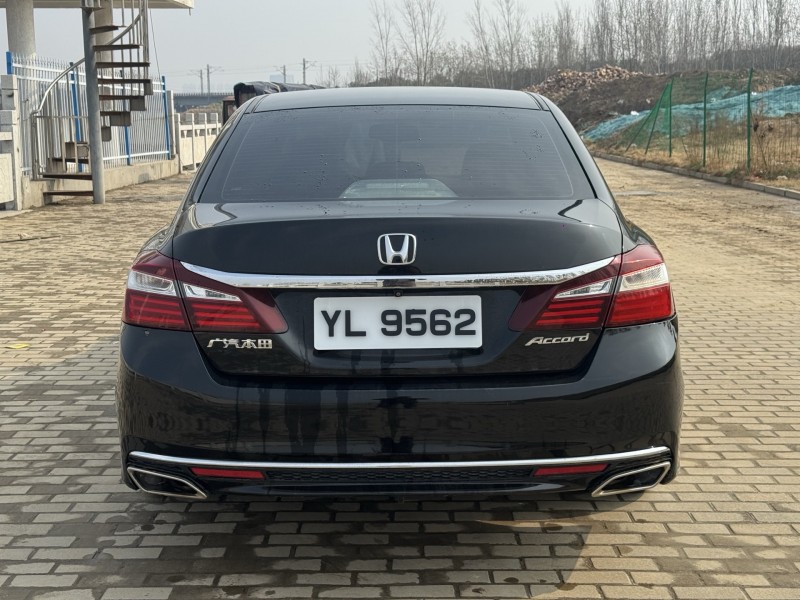 郑州16年本田雅阁9