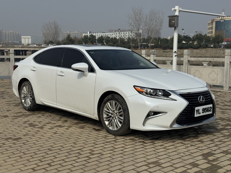 郑州18年雷克萨斯GS2