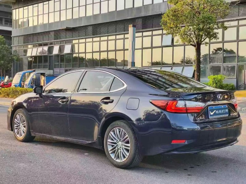 东莞18年雷克萨斯ES8