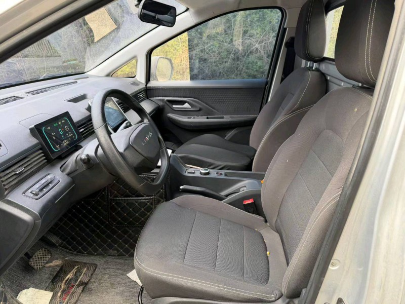 平顶山24年五菱汽车菱势黄金卡4