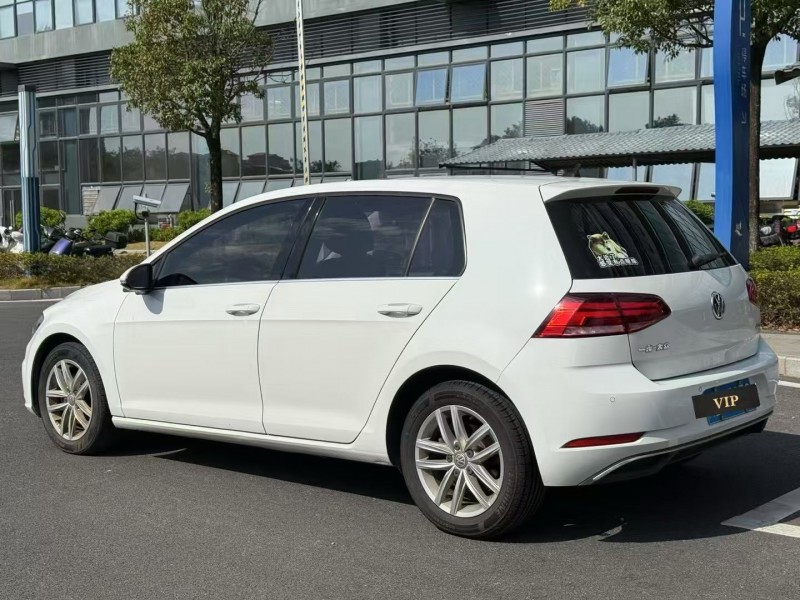 济宁19年大众高尔夫7