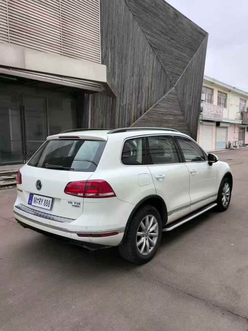 枣庄16年大众途锐9