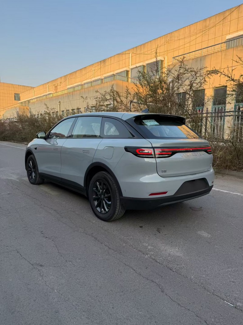 宿迁25年零跑汽车C117